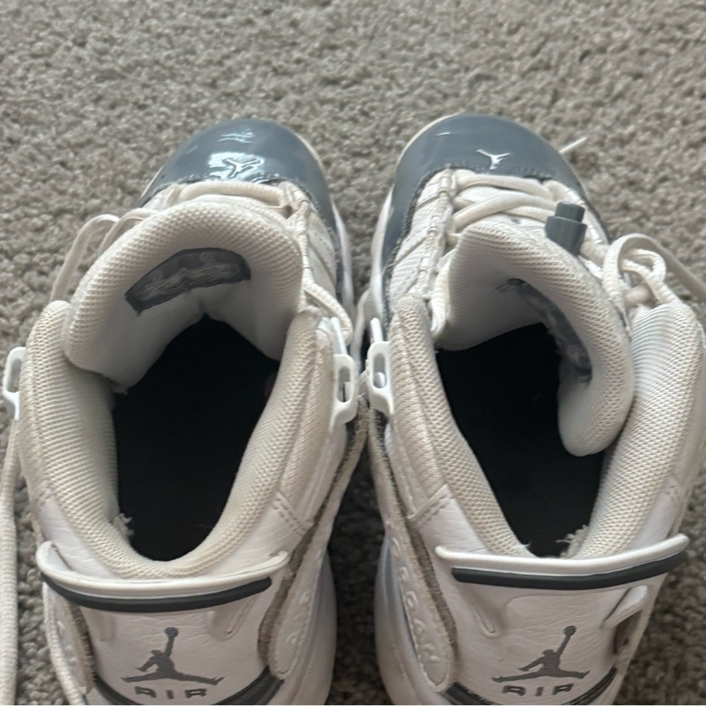 Jordan Kids Sneakers - White and Gray